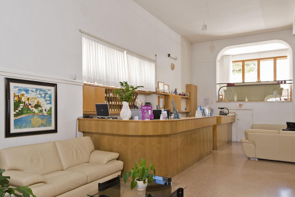 Albergo La Sirenella Сперлонга Екстер'єр фото